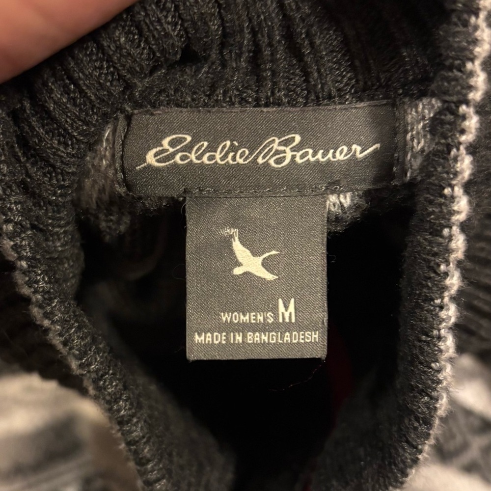 Eddie Bauer women’s 1/4 zip Fair Isle sweater sz M - Picture 3 of 4
